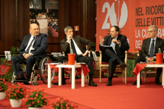 IMG_099840452